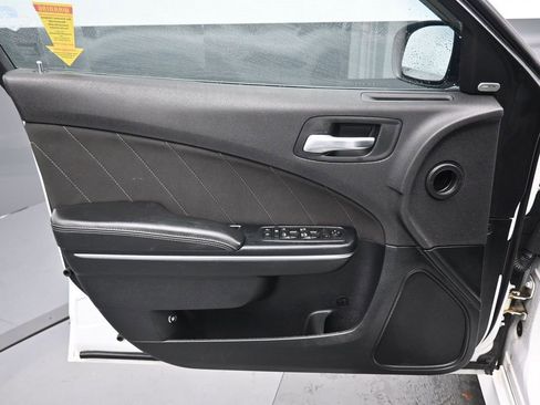 Used 2016 Dodge Charger R/T Scat Pack image 9