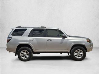 Used 2019 Toyota 4Runner SR5 AWD/4WD video 4