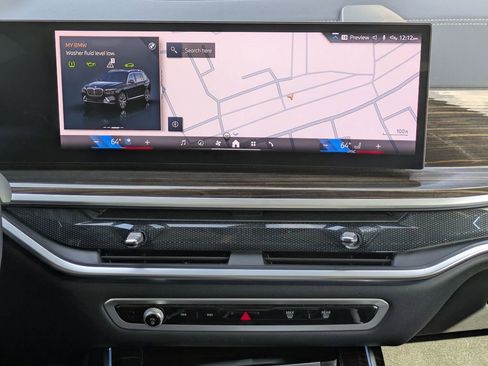 Used 2024 BMW X7 xDrive40i w/ Premium Package image 18