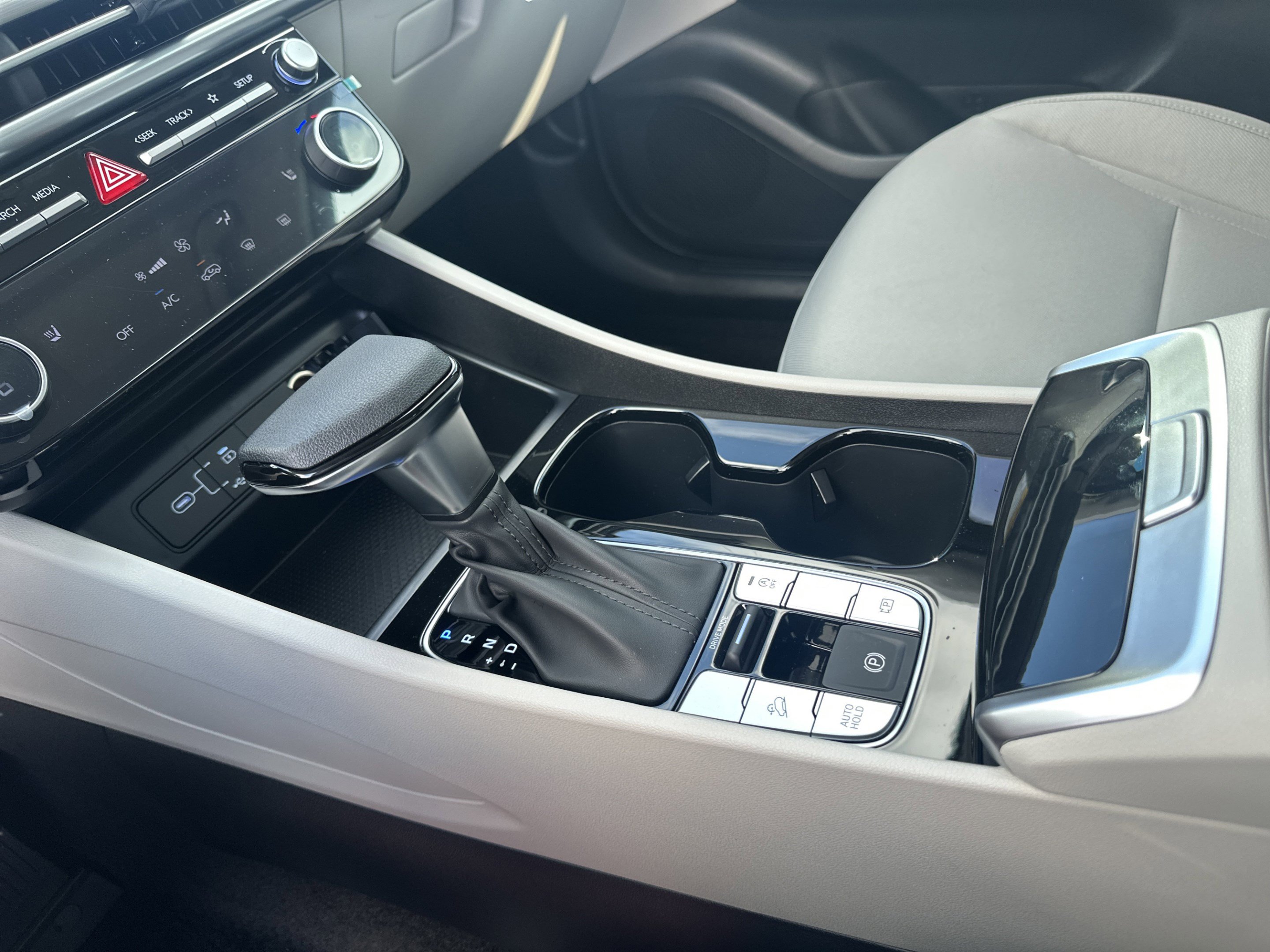 New 2026 Hyundai Tucson SEL FWD image 13