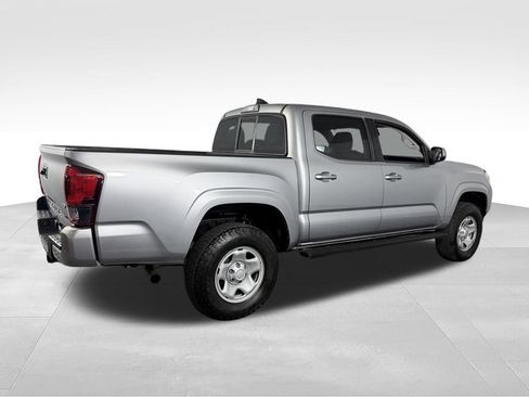 Used 2019 Toyota Tacoma SR AWD/4WD image 7