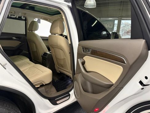 Used 2017 Audi Q5 2.0T Premium Plus w/ Technology Package image 30