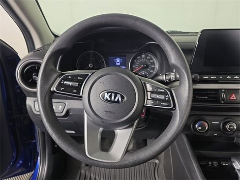 Used 2021 Kia Forte LXS image 10