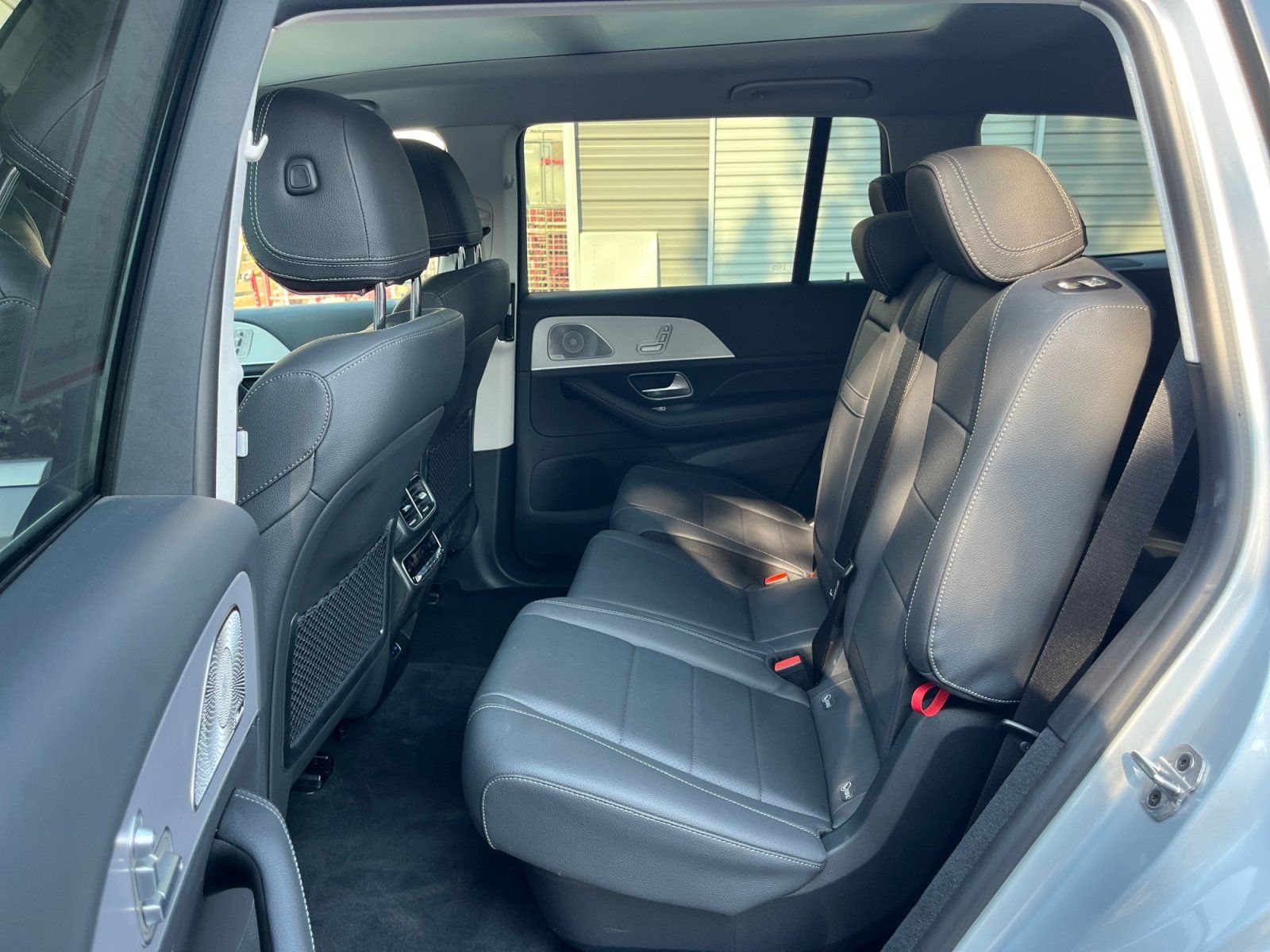Used 2026 Mercedes-Benz GLS 450 4MATIC image 25