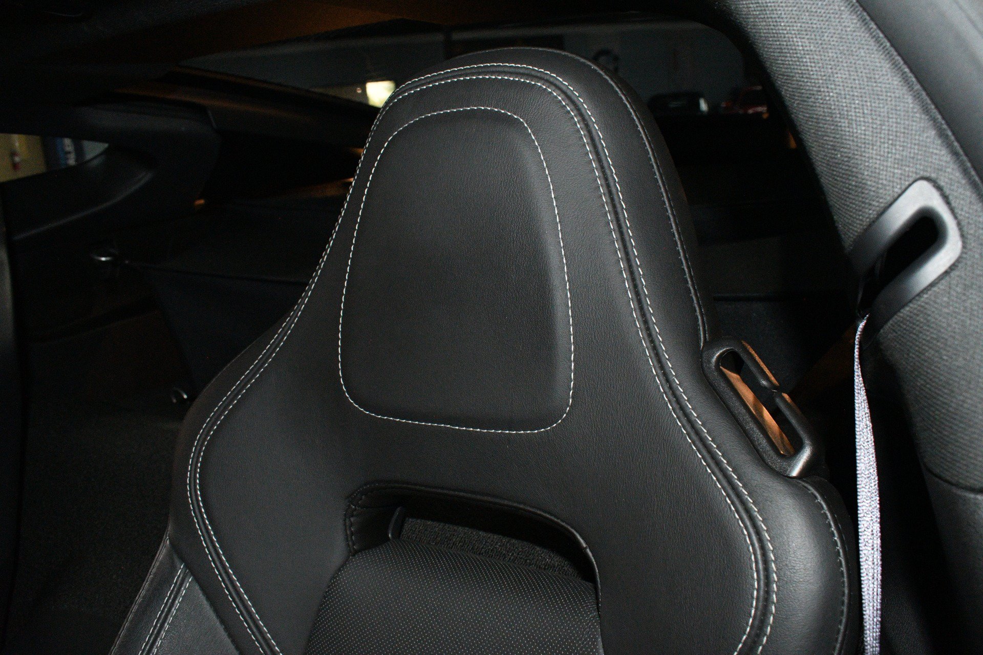 Used 2016 Chevrolet Corvette Stingray Coupe RWD image 9