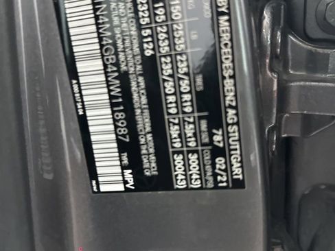 Certified 2021 Mercedes-Benz GLB 250 GLB 250 image 34