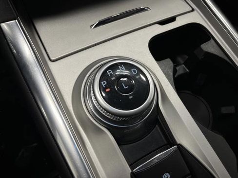 Used 2023 Ford Explorer Limited image 22