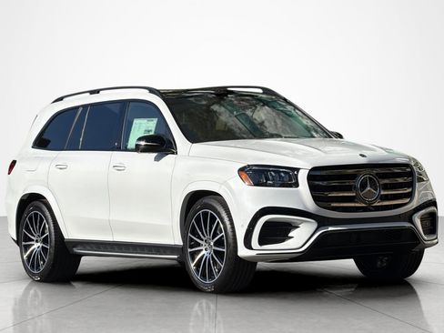 New 2026 Mercedes-Benz GLS 580 4MATIC image 7
