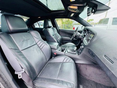 Used 2016 Dodge Charger SRT w/ Harman/Kardon Audio Group RWD image 16