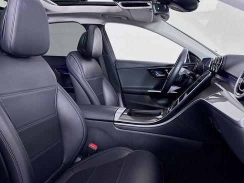 Used 2022 Mercedes-Benz C 300 Sedan image 7