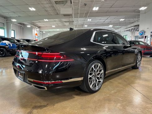 Used 2025 Genesis G90 3.5T AWD/4WD image 8