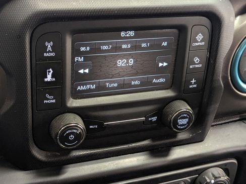 Used 2020 Jeep Wrangler Unlimited Sport image 13