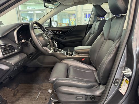 Used 2025 Subaru Outback Limited AWD/4WD image 5