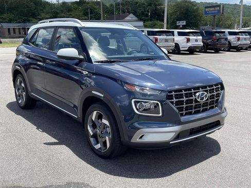 New 2025 Hyundai Venue Limited image 22