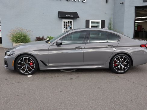 Used 2021 BMW 530i xDrive w/ M Sport Package AWD/4WD image 9