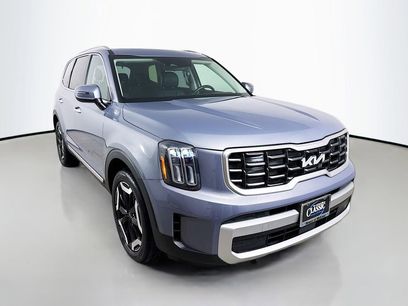 Used 2025 Kia Telluride S