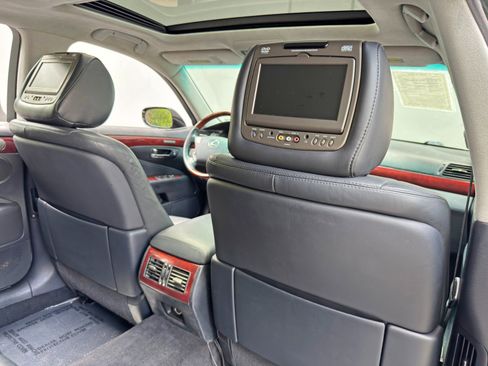 Used 2007 Lexus LS 460 L image 38