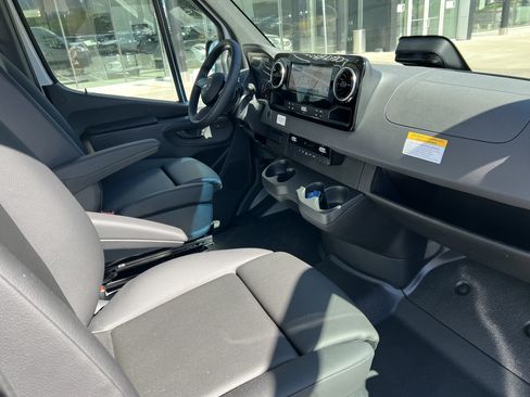New 2026 Mercedes-Benz Sprinter 2500 image 22