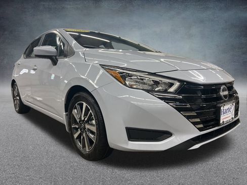 New 2025 Nissan Versa SV image 7