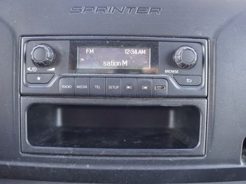 Used 2023 Mercedes-Benz Sprinter 1500 image 18