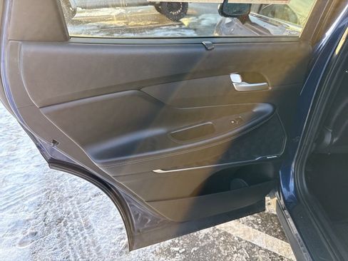 Used 2023 Hyundai Santa Fe SEL w/ Premium Package image 15