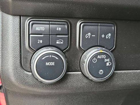 Used 2021 Chevrolet Tahoe RST w/ Rear Media and Nav Package AWD/4WD image 21