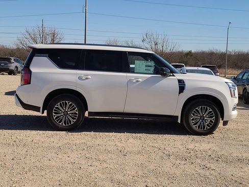 New 2026 Nissan Armada SL image 4