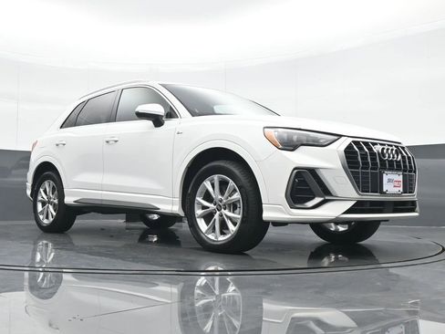 Used 2022 Audi Q3 2.0T Premium image 24