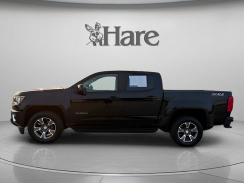 Used 2020 Chevrolet Colorado Z71 AWD/4WD image 2