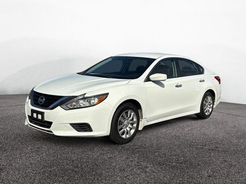 Used 2018 Nissan Altima 2.5 S w/ S Convenience Package FWD image 1