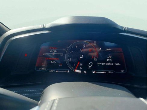 Used 2023 Chevrolet Corvette Stingray Premium Conv w/ Z51 Performance Package RWD image 15