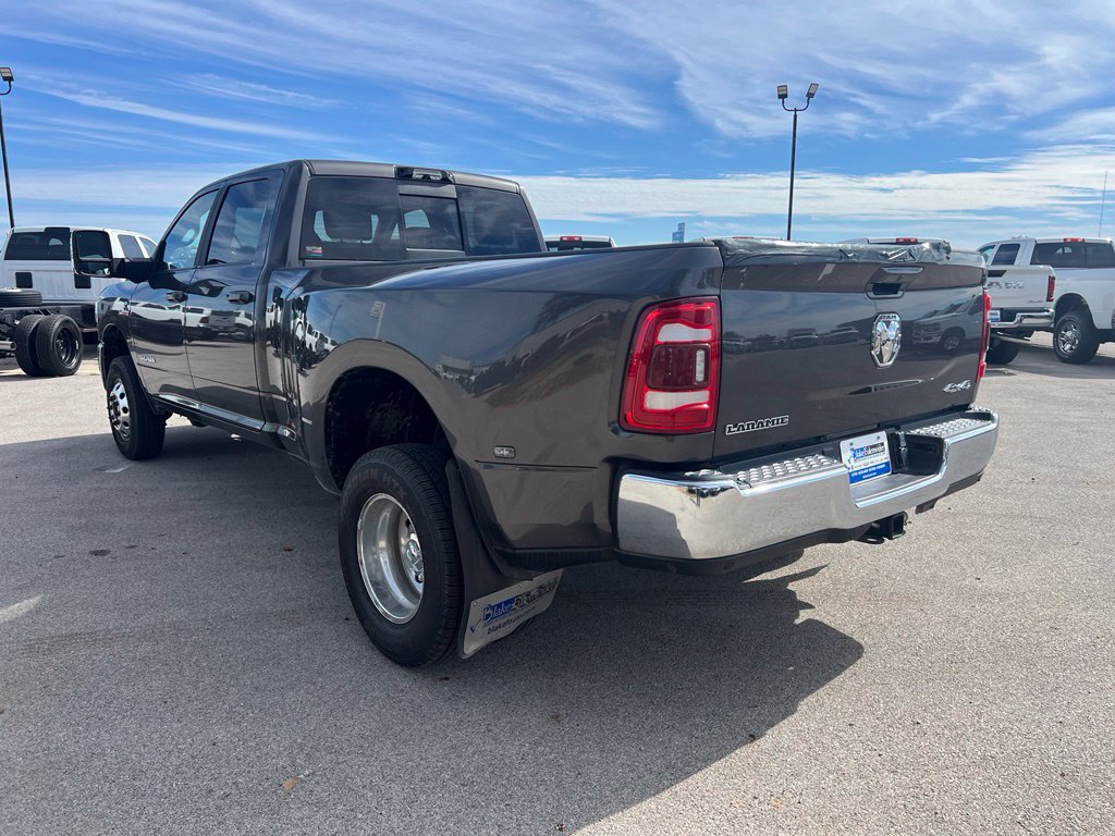 Used 2024 RAM 3500 Laramie w/ Towing Technology Group AWD/4WD image 4