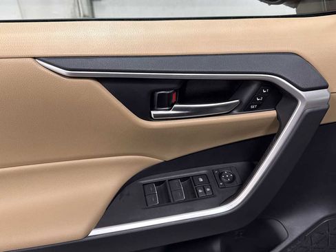New 2025 Toyota RAV4 XLE Premium image 15