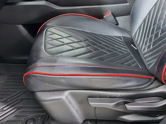 Used 2026 Chevrolet Equinox LT AWD/4WD image 24