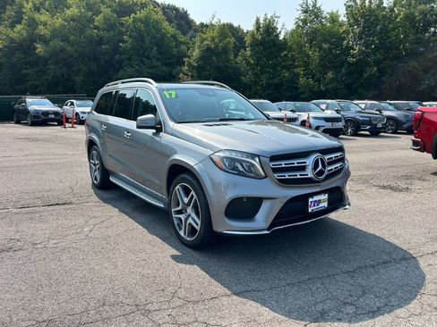 Used 2017 Mercedes-Benz GLS 550 4MATIC image 11