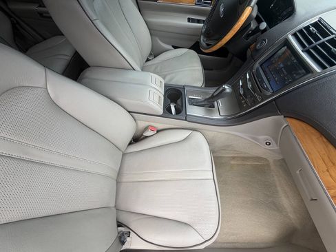 Used 2011 Lincoln MKX 2WD w/ 102A Rapid Spec Order Code image 13