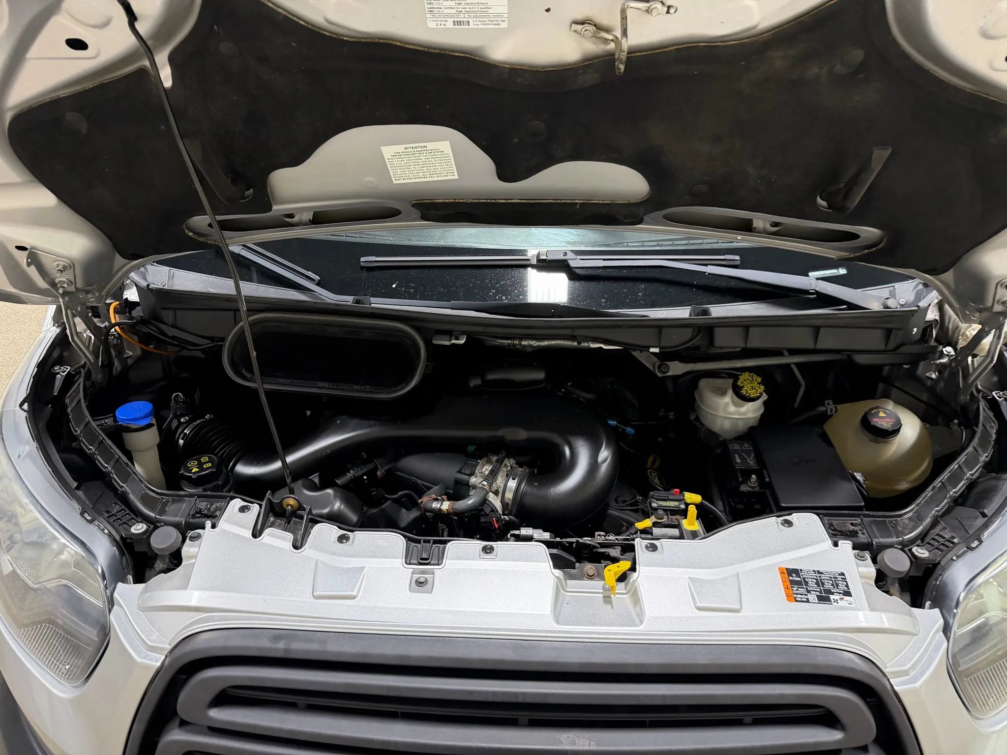 Used 2015 Ford Transit 250 148 Medium Roof RWD image 58