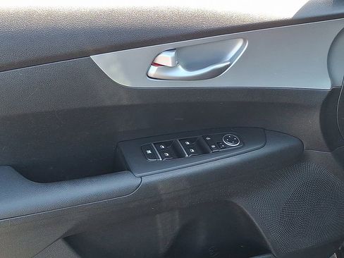 Certified 2023 Kia Forte LXS w/ LXS Technology Package FWD image 13