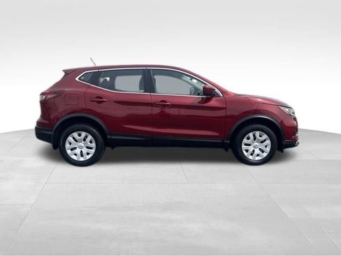 Used 2020 Nissan Rogue Sport S image 8