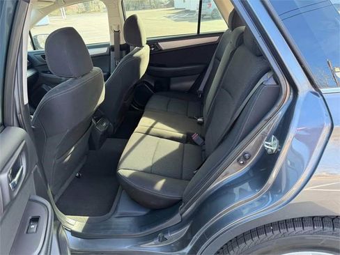 Used 2018 Subaru Outback 2.5i Premium image 9