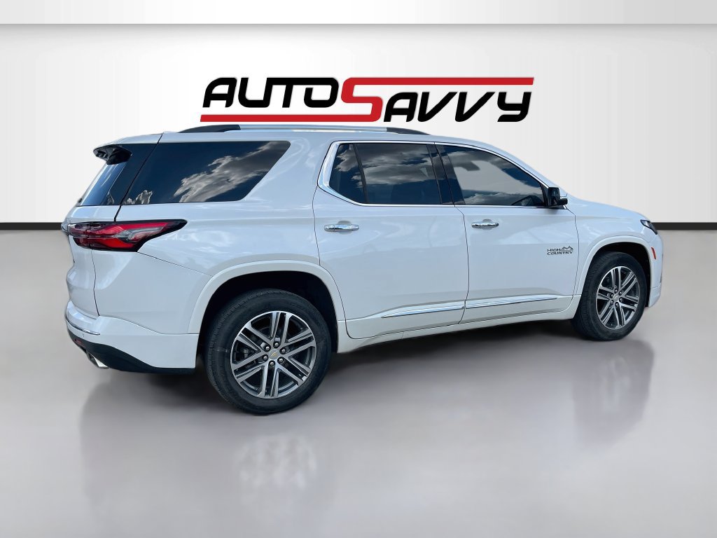 Used 2023 Chevrolet Traverse High Country w/ LPO, Floor Liner Package AWD/4WD image 7