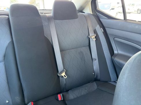 Used 2025 Nissan Versa SV FWD image 35