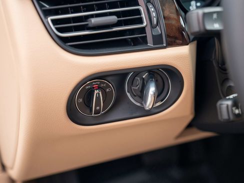 New 2026 Porsche Macan image 14