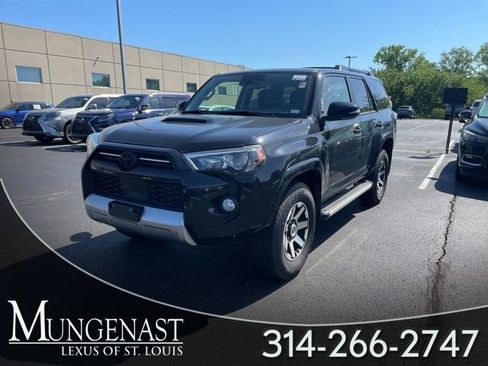 Used 2020 Toyota 4Runner TRD Off-Road Premium w/ Moonroof Package AWD/4WD image 1