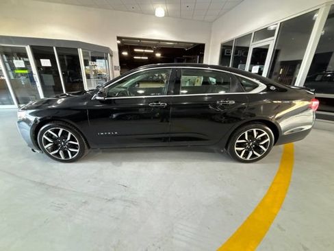 Used 2017 Chevrolet Impala Premier FWD image 3