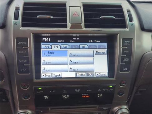 Used 2013 Lexus GX 460 image 17