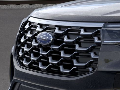 New 2026 Ford Explorer Platinum w/ LUX Leather Package AWD/4WD image 17