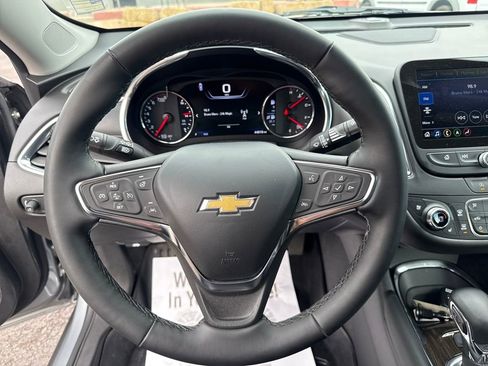 Used 2024 Chevrolet Malibu LT FWD image 17