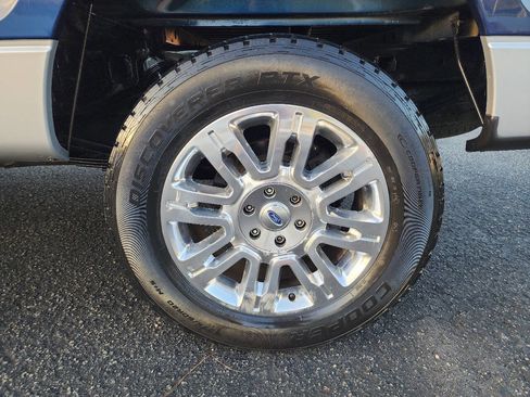 Used 2010 Ford F150 XLT image 10