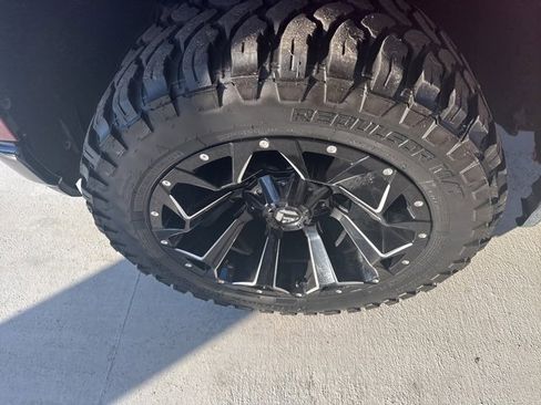 Used 2019 Chevrolet Silverado 1500 LT Trail Boss image 13